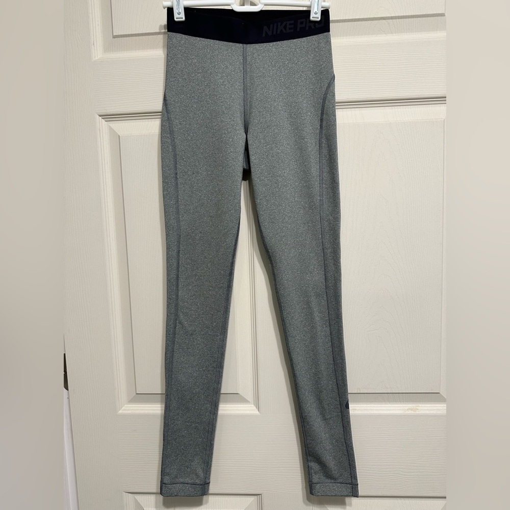 Like New - Nike Pro Leggings - Size XS